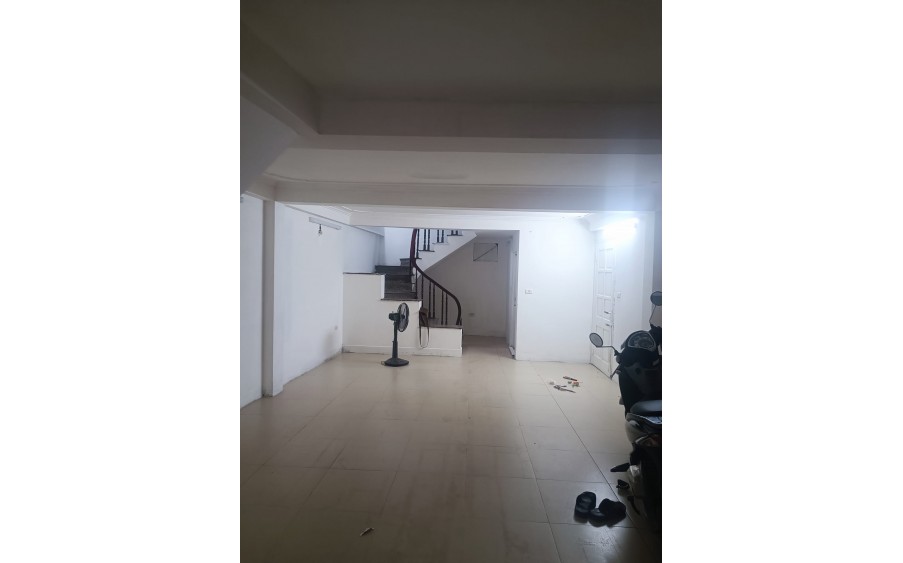 CHO THUÊ NHÀ MẶT PHỐ VŨ TRỌNG PHỤNG, 4.5 TẦNG, 60M2, MT 5M, 4N, 3 WC, 43 TRIỆU (CÓ TL)